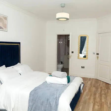 Mdz Luxe Stays-sleeps 6 דירה *