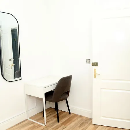 Mdz Luxe Stays-sleeps 6 מנצ'סטר