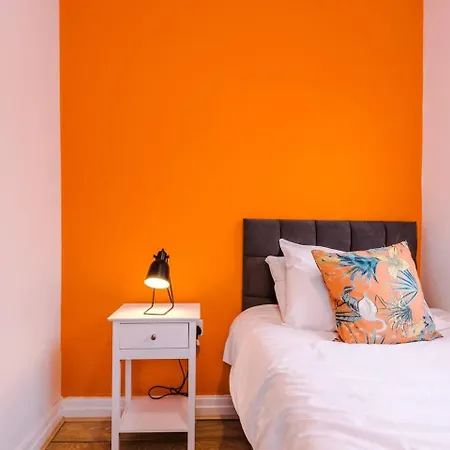 Holiday home Park Lane Retreat 3br With Driveway Parking Manchester