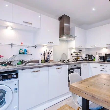Cozy 1br In Vibrant Free Parking