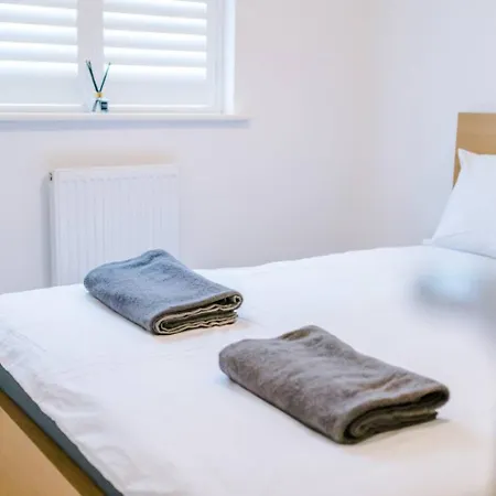 Nyaraló Cozy 1br In Vibrant Free Parking Manchester