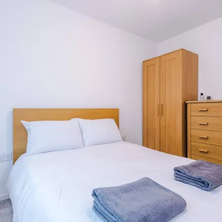 Cozy 1br In Vibrant Free Parking Semesterbostad
