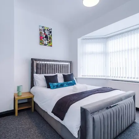 Hideaway Cozy 3br With Free Parking 曼彻斯特
