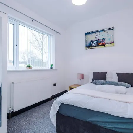 Hideaway Cozy 3br With Free Parking * 曼彻斯特