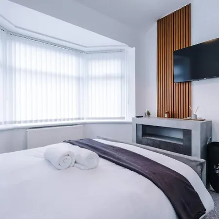 度假居 Hideaway Cozy 3br With Free Parking