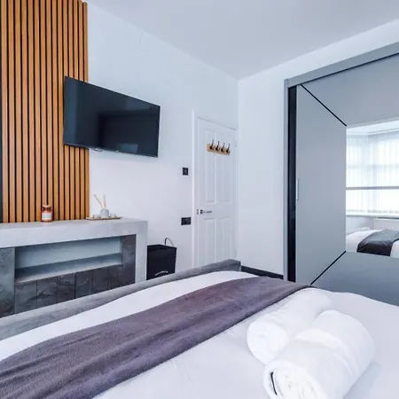 Hideaway Cozy 3br With Free Parking * 曼彻斯特