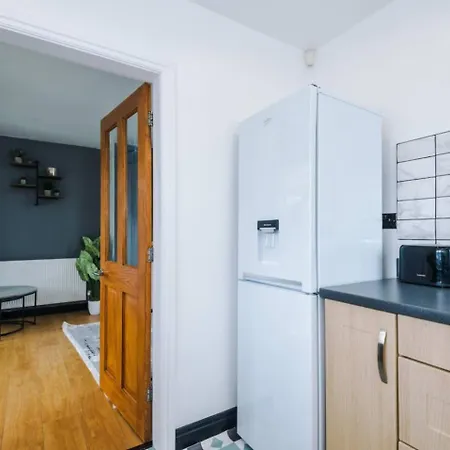 度假居 Hideaway Cozy 3br With Free Parking 曼彻斯特