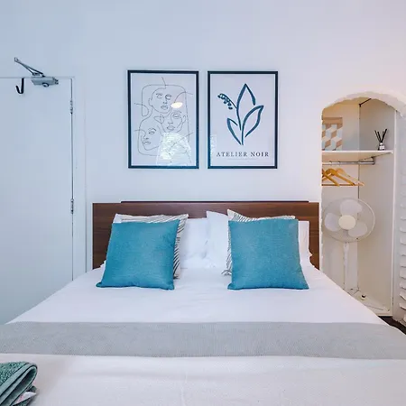 Modern 3-bed House In Manchester, Ideal For Long Stays, Free Parking, Centre - Sleeps Upto 8 People بيت للعطل *