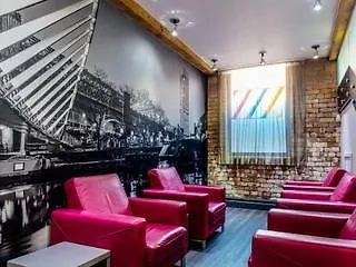 Roomzzz Апарт-отель 4*