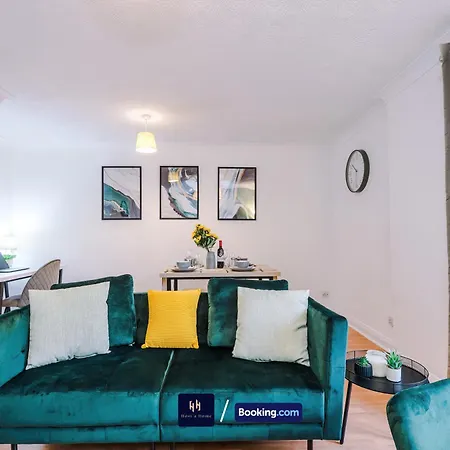 Large 1 Bedroom By Host A *