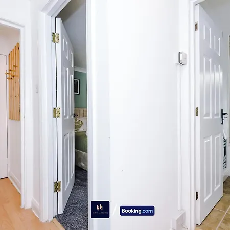 Large 1 Bedroom By Host A Διαμέρισμα
