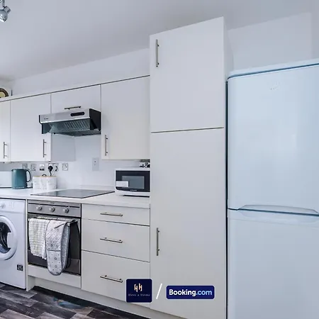 Large 1 Bedroom By Host A 公寓 *