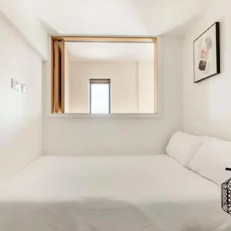 - Sky Garden - 2 Beds - Sleeps 4 * Manchester