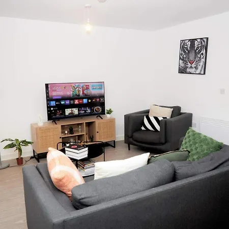 Apartment Apartment-sleeps4-streetparking-balcony-duplex *