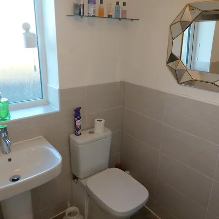Luxury 4 Bedrooms Detached House Free Multi Cars Parking - Easy Access To Mancheater City Football Ground - City Centre & Motorways