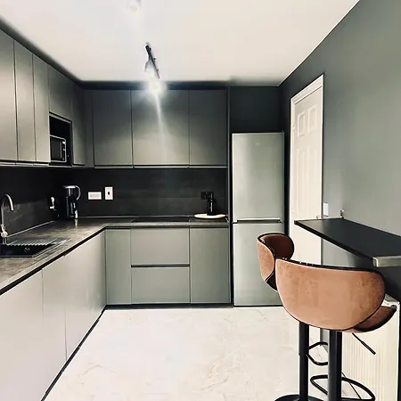 بيت ضيافة Urban Nest 5