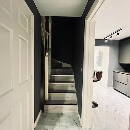 Urban Nest 5 بيت ضيافة مانشستر