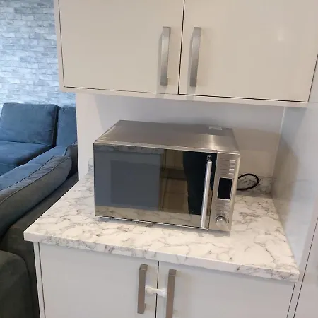 Hébergement de vacances Luxury 4 Bedrooms Detached House - Free Multi Cars Parking - Easy Access To City Centre & City Football Ground
