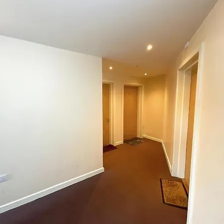190 Stockport Road *