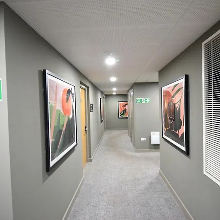 Apartment Life 2-bed 1-bath In New Cross Manchester