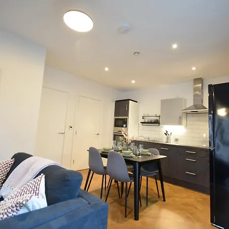 Life 2-bed 1-bath In New Cross *