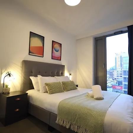 Life 2-bed 1-bath In New Cross