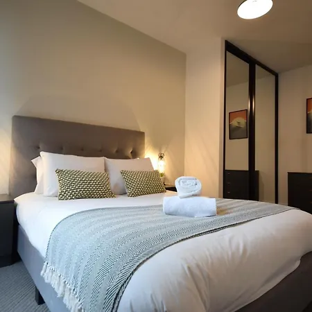 Апартаменты Life 2 - 2-bed 1-bath In New Cross