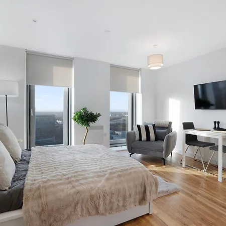 New! 1br In Media Free Wifi *