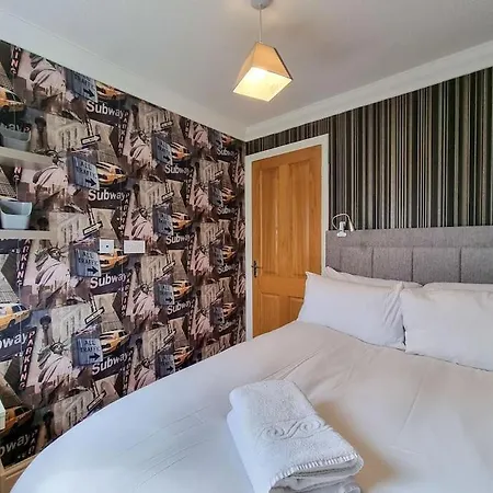 Stunning Family Close To The Centre Holiday home *