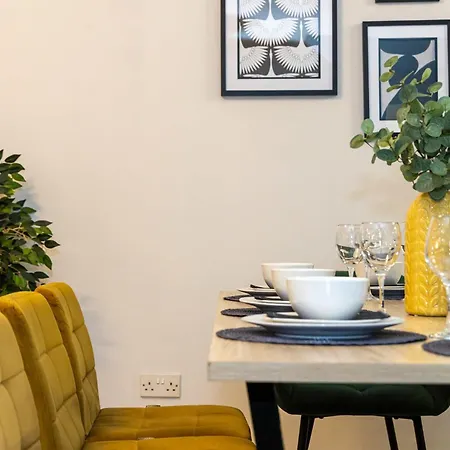 Lejlighed 3 Bed Canal St Flat Sleeps 9 Centre
