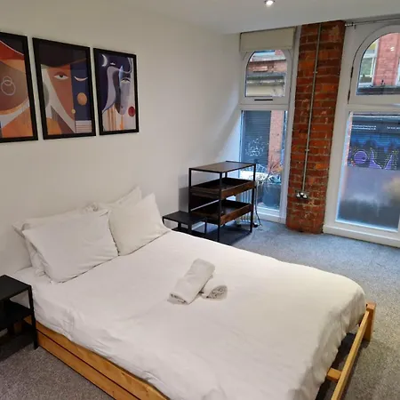 1 Bed Northern Quarter Flat Tib Street * Manchester