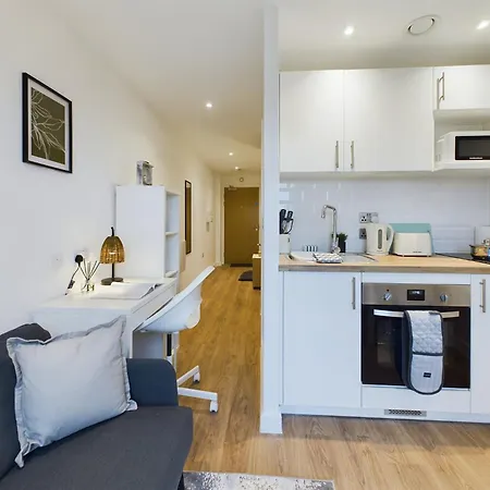 Stylish 1br In Cheltenham Place Apartmán *