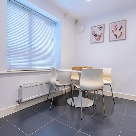Cosy Modern 3-bed Near Etihad, Coop Arena - Ao Arena And Center * Manchester