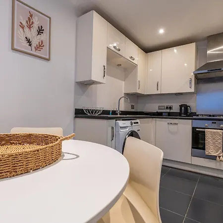 Cosy Modern 3-bed Near Etihad, Coop Arena - Ao Arena And Center * Mánchester