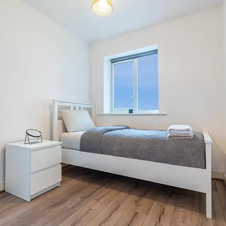 Casa de Férias Cosy Modern 3-bed Near Etihad, Coop Arena - Ao Arena And Center *