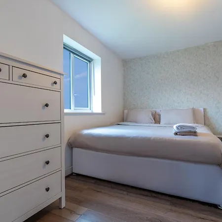 Cosy Modern 3-bed Near Etihad, Coop Arena - Ao Arena And Center Casa de Férias *