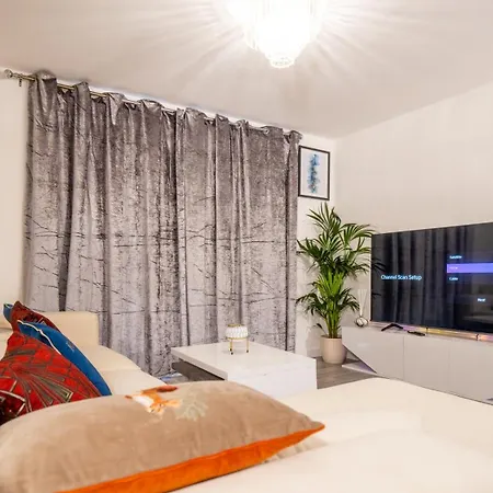 Mega1 Luxury Spacious 1bedroom Apartment, Apartman *