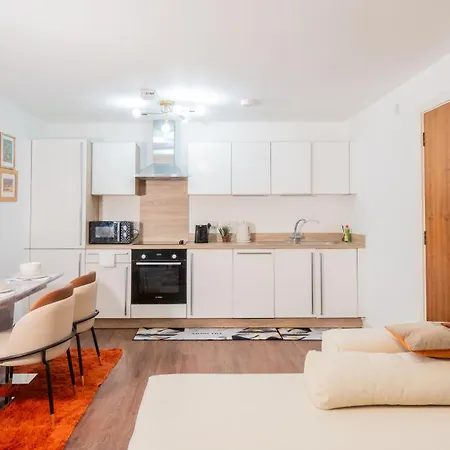 Mega1 Luxury Spacious 1bedroom Apartment, Apartman *