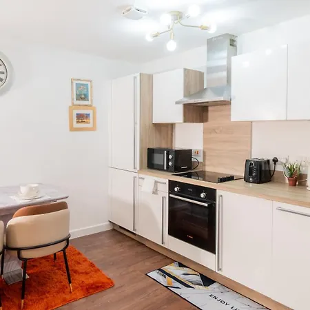 Mega1 Luxury 1bedroom Apartment, *