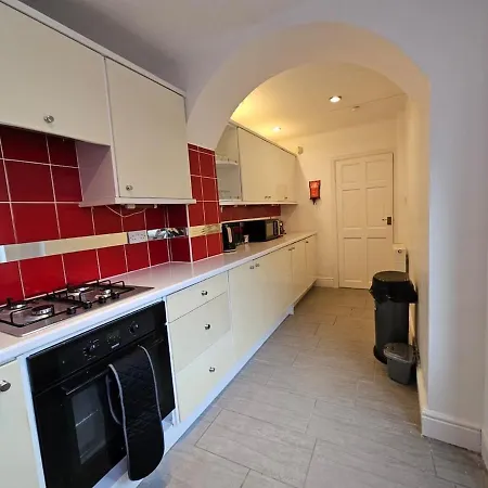 Clayton Hall Homes Tatil Evi Manchester