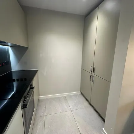 Апартаменты 2br-2ensuite-balcony-cityview-parking-central Манчестер