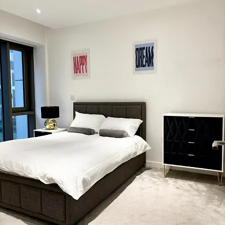 Daire Entire Modern In Centre