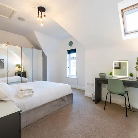 Waters Way - Free Secure Parking