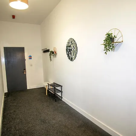 Spacious 2br Flat Stadium Links Manchester