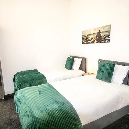 Апартаменты Stylish 2 Bedroom-free Parking Манчестер