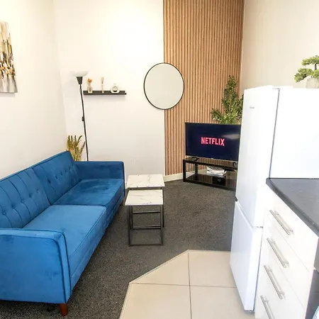 Cosy 1 Bedroom Flat-free Parking アパート