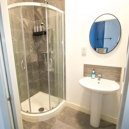 Cosy 1 Bedroom Flat-free Parking * マンチェスター