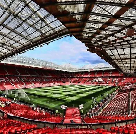 Quay House - Salford - 2bdr Sleeps 7, Spacious & Quiet - Free Parking - Close To Centre, United & The Lowry