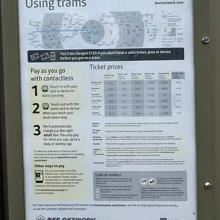Quay House - Salford - 2bdr Sleeps 7, Spacious & Quiet - Free Parking - Close To Centre, United & The Lowry