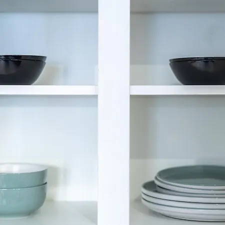 Quay House - Salford - 2bdr Sleeps 7, Spacious & Quiet - Free Parking - Close To Centre, United & The Lowry *